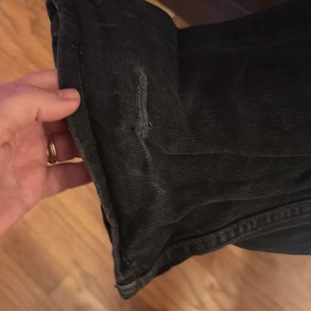Levi’s size 40/32 black jeans
